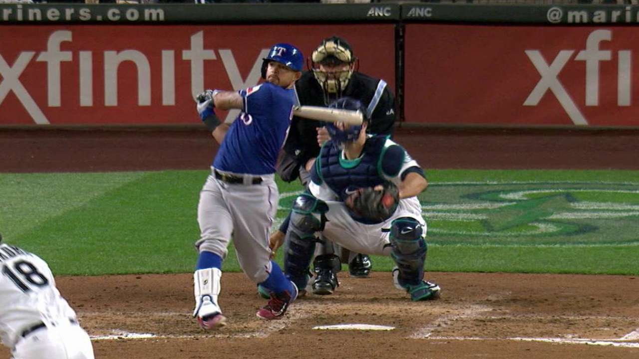 Odor, Fielder fuel Texas to back Lewis vs. M's