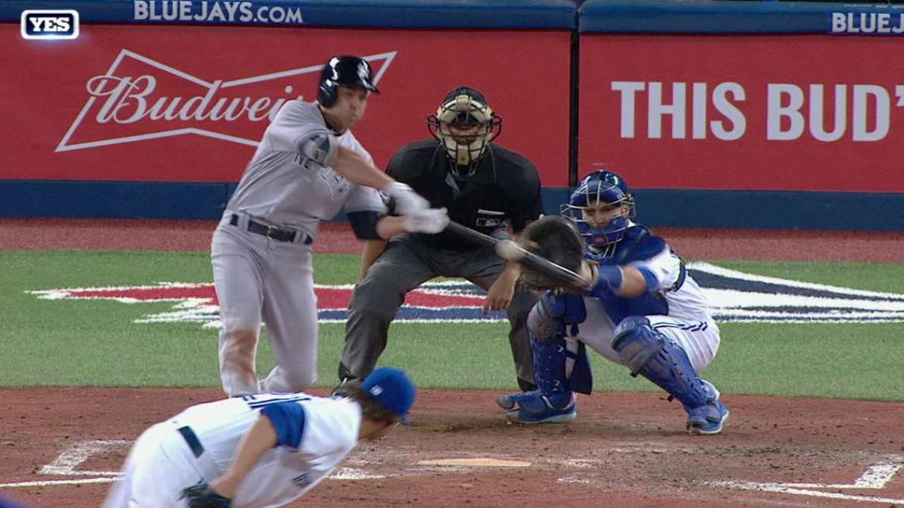 Ellsbury lifts Yanks past Jays in series opener