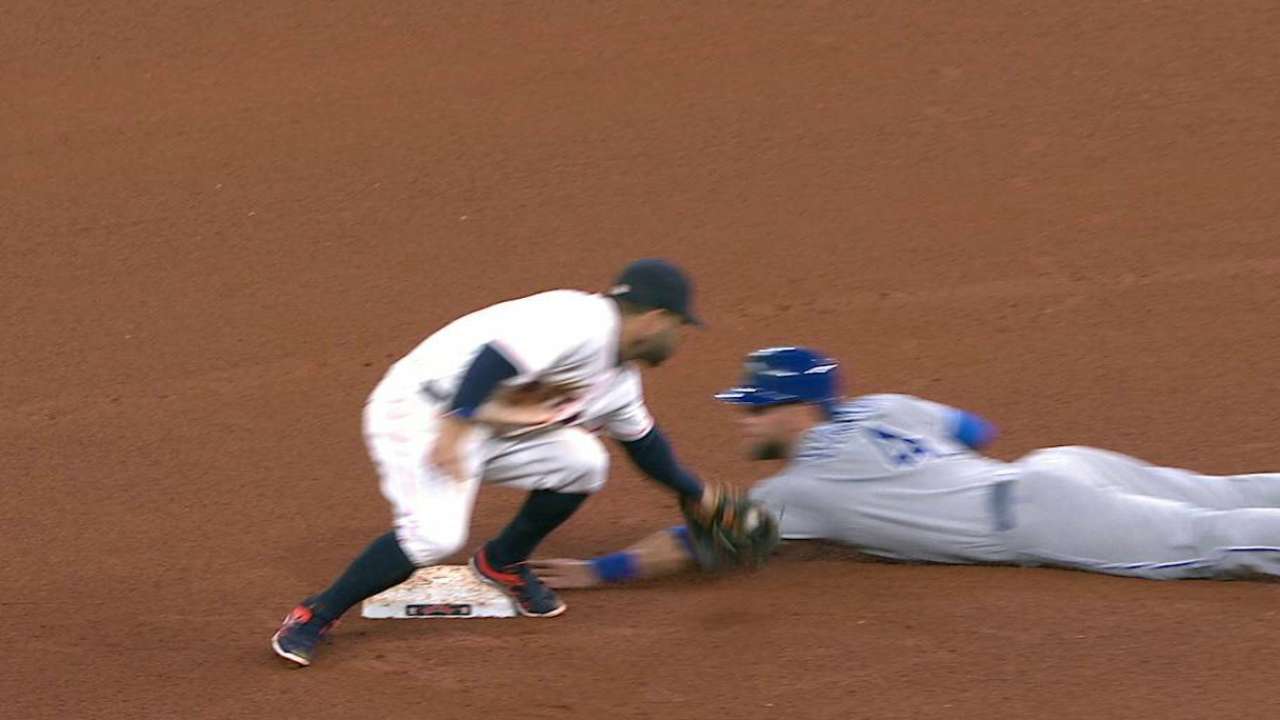 Yost: Royals 'opportunistic' basestealers