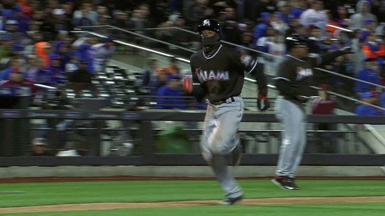 Prado's sac fly gives Marlins win over Mets