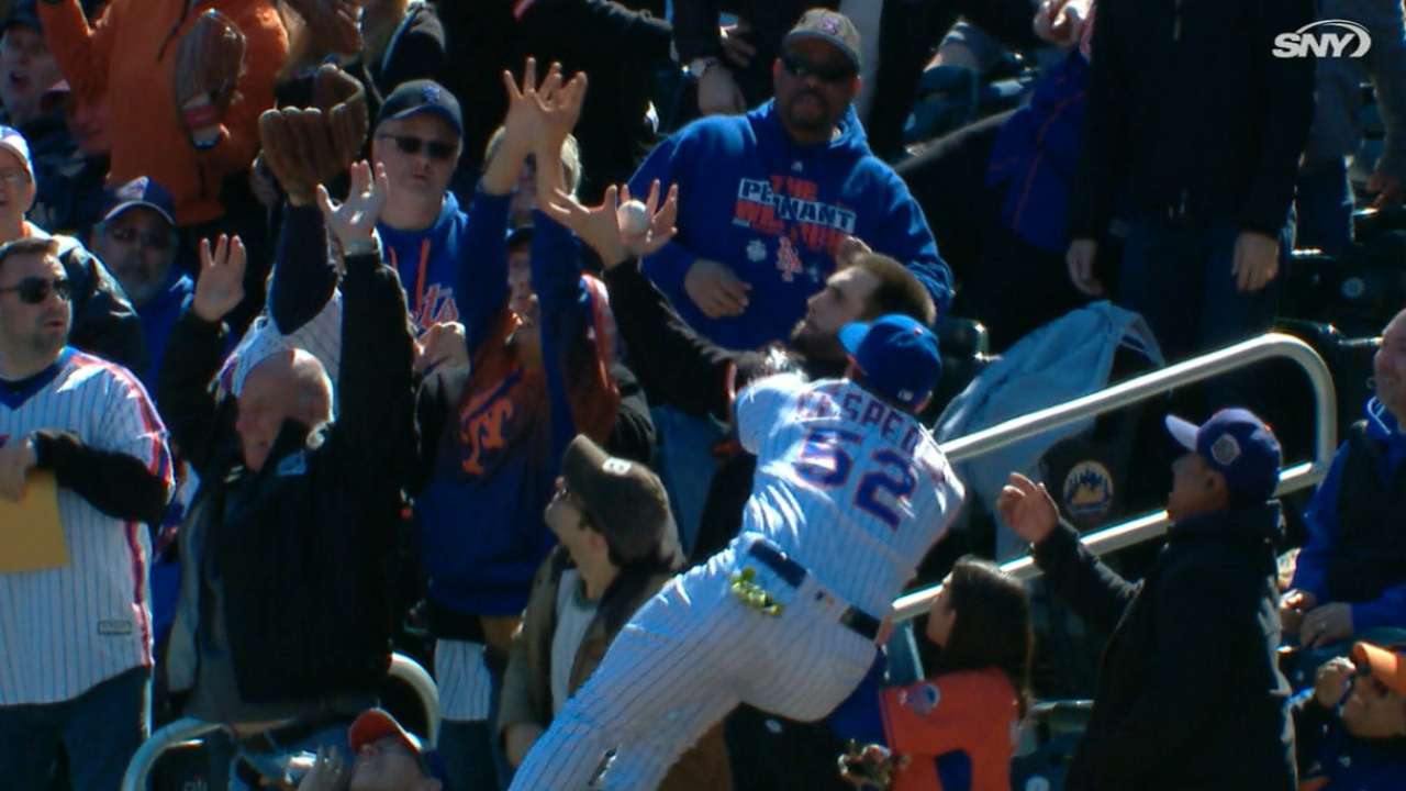 Fan on Cespedes' leap