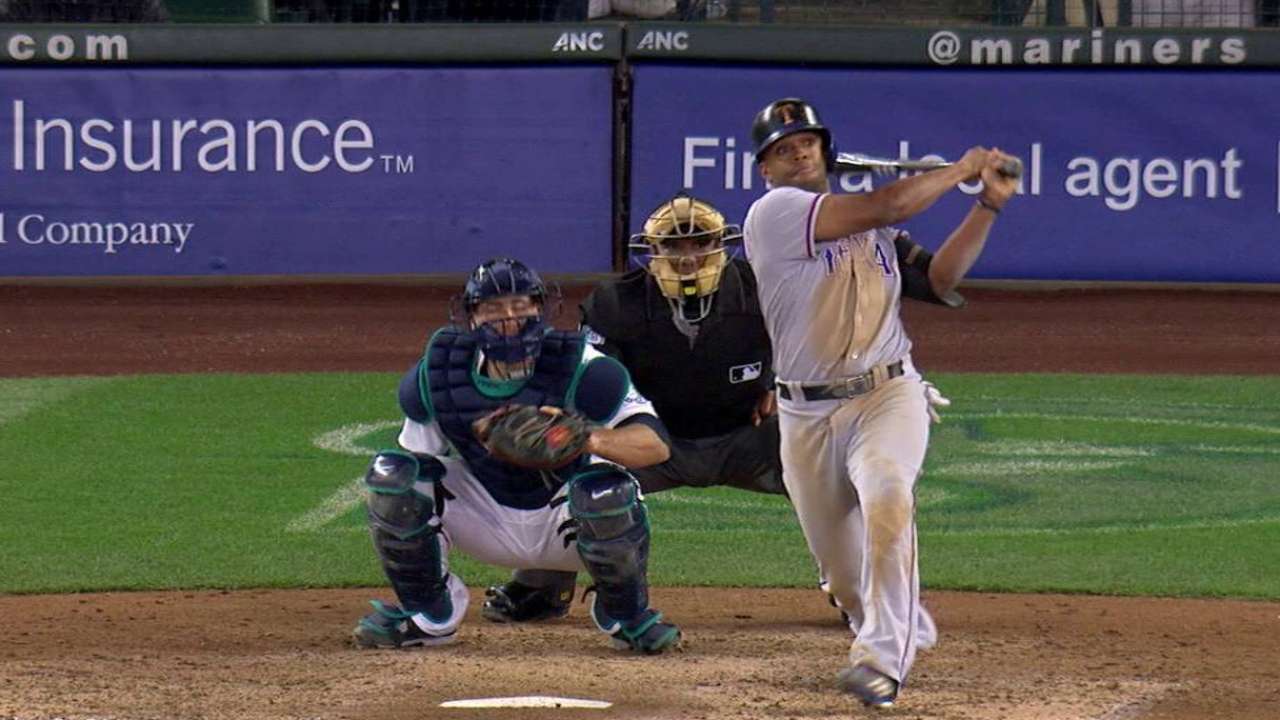 DeShields' solo homer