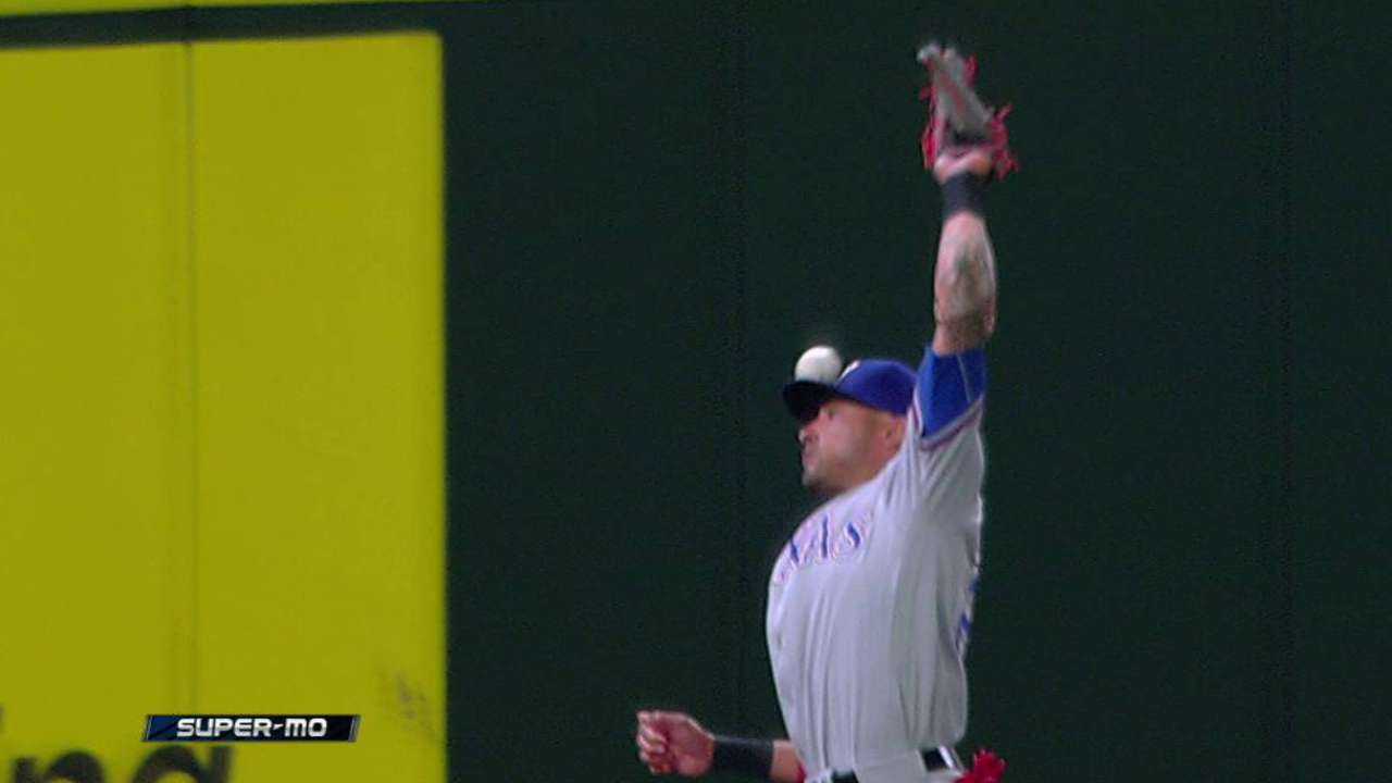 Errors prove costly in Rangers' loss in extras