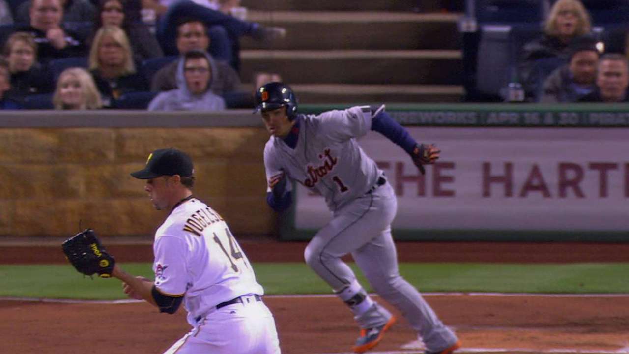 Vogelsong snares line drive