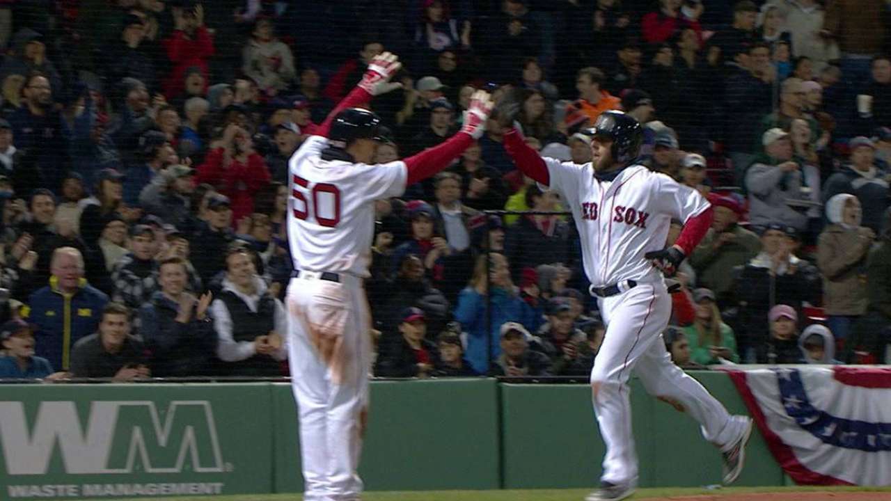 Bogaerts' two-run double