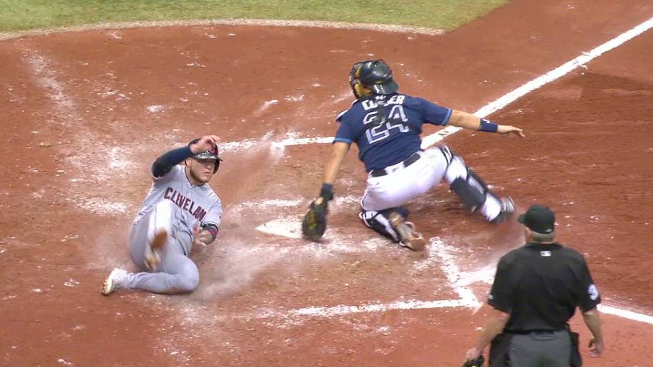 Lindor's RBI single