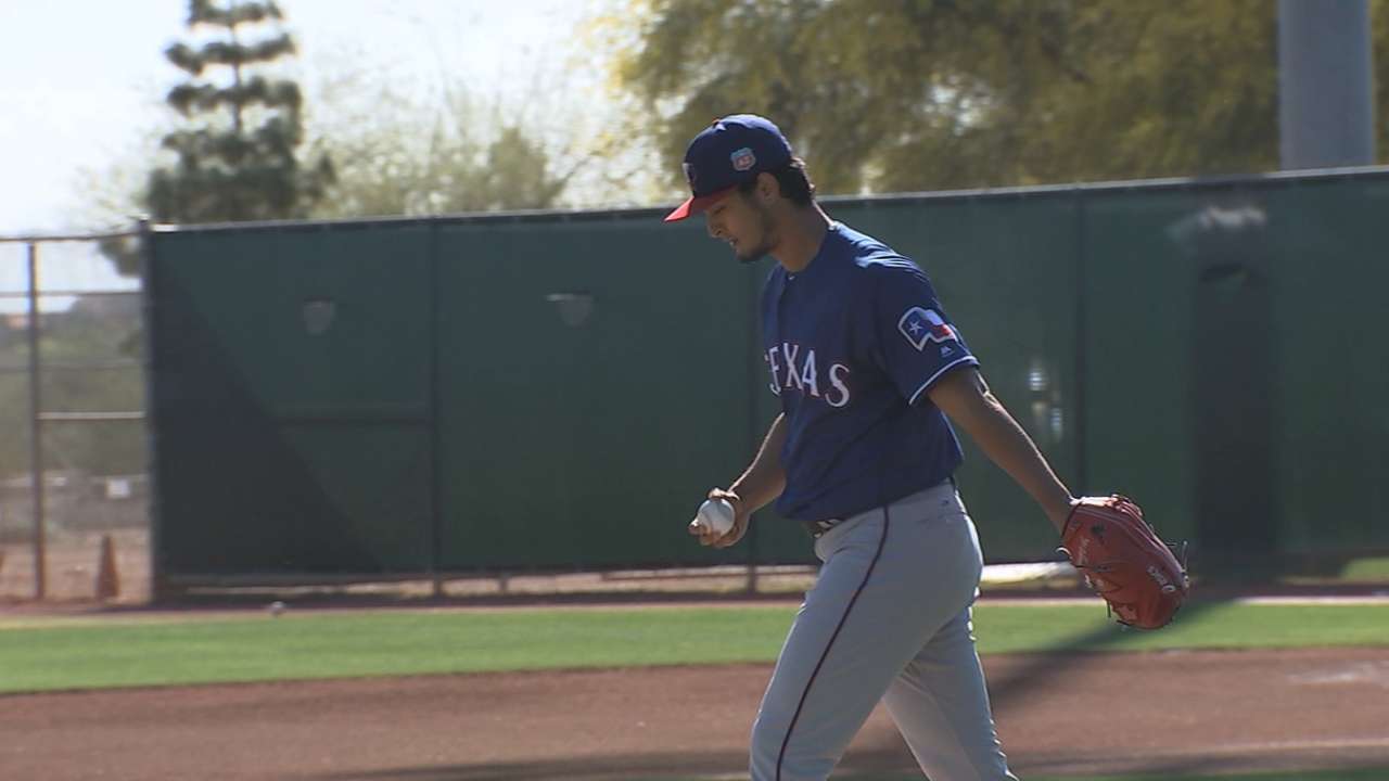 Darvish continues to progress in rehab on arm
