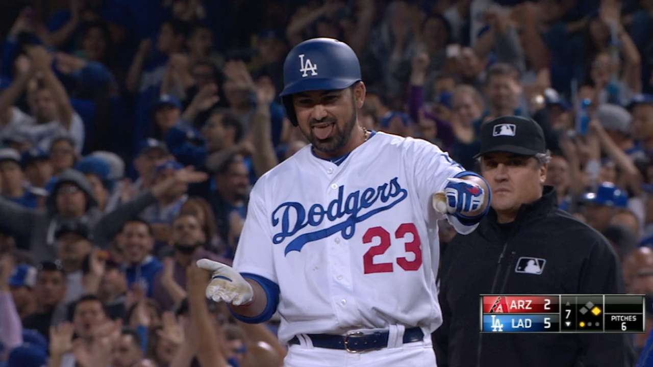 Dodgers' five-run seventh puts away D-backs