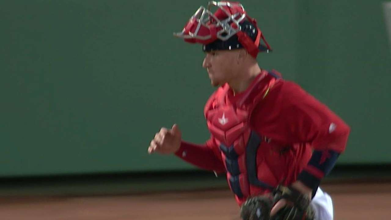 Vazquez's elbow holding up to big league rigors
