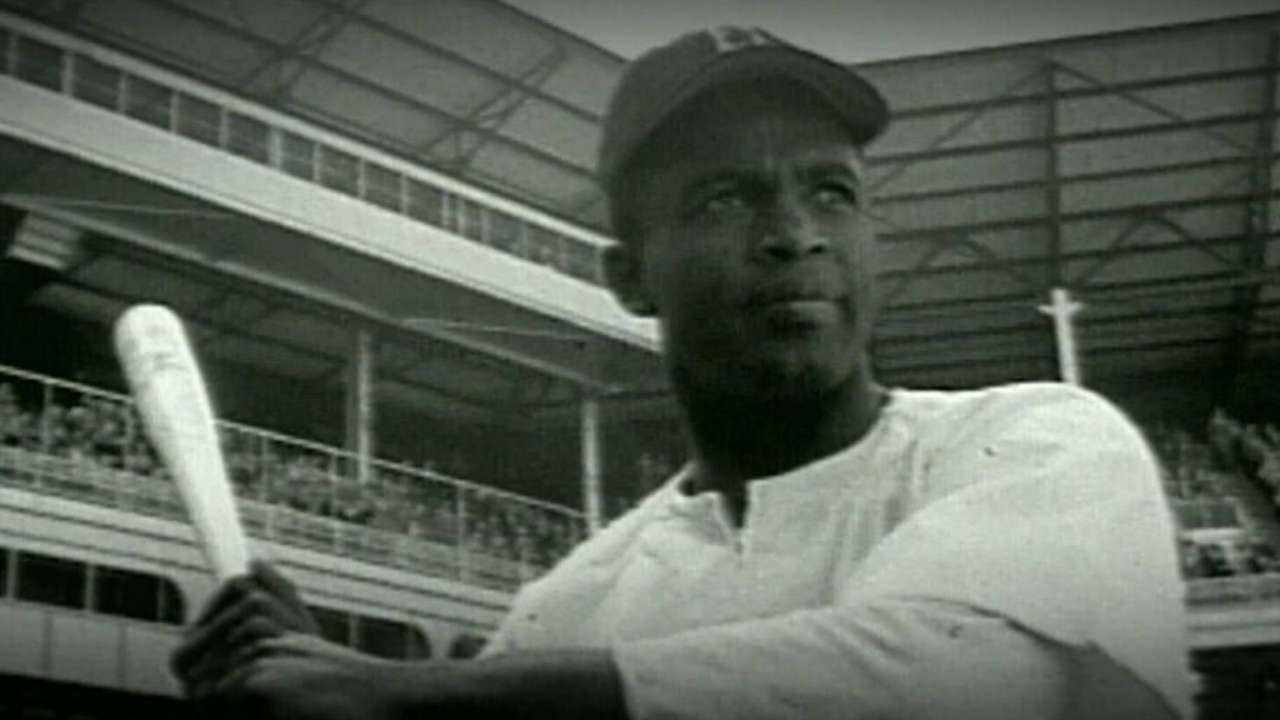 Twins go all out to celebrate Jackie Robinson Day