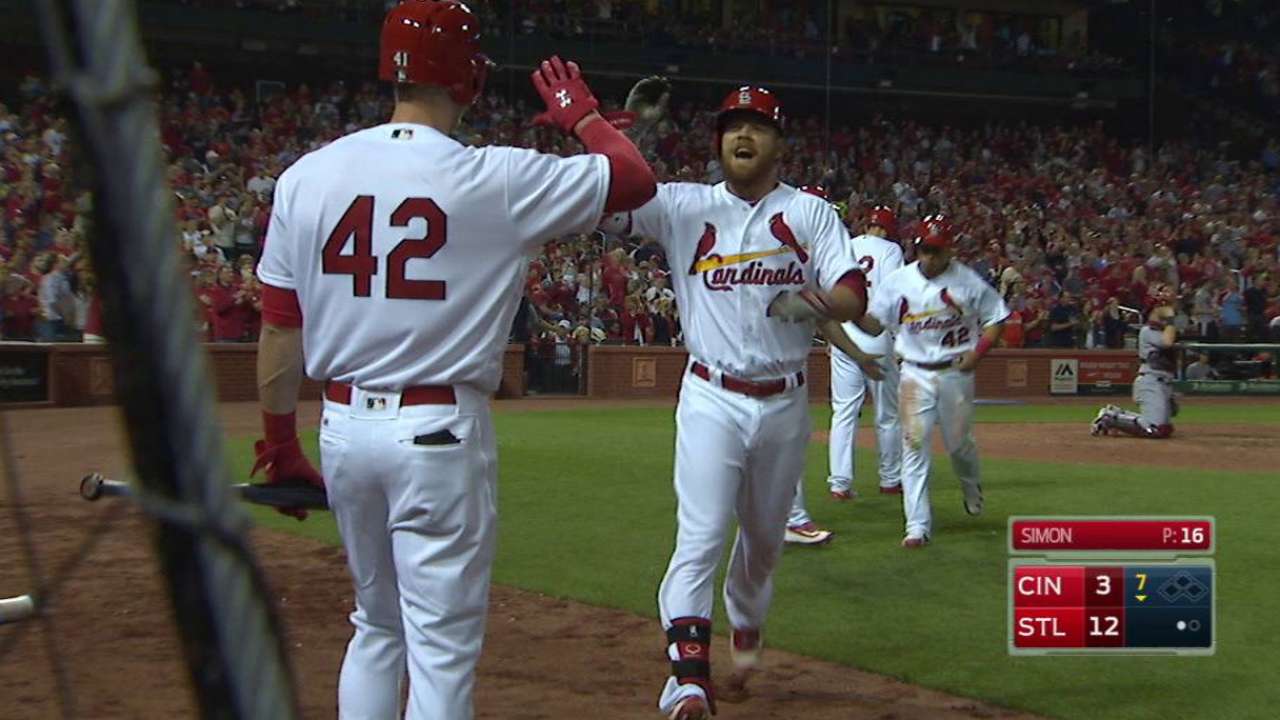Moss' three-run homer