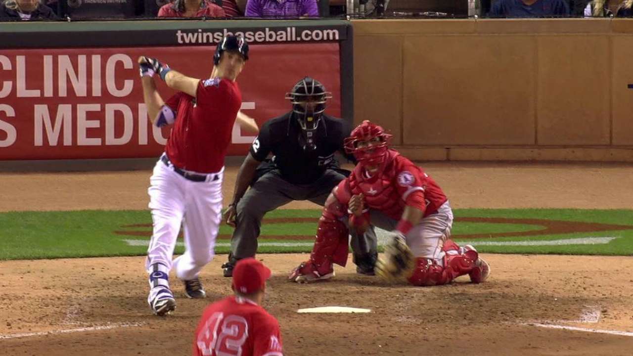 Mauer's game-tying single