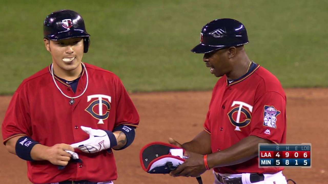 Park's double pushes Twins to their first win