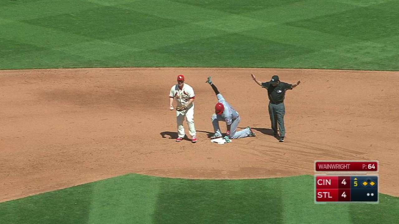 Phillips' RBI double ties game