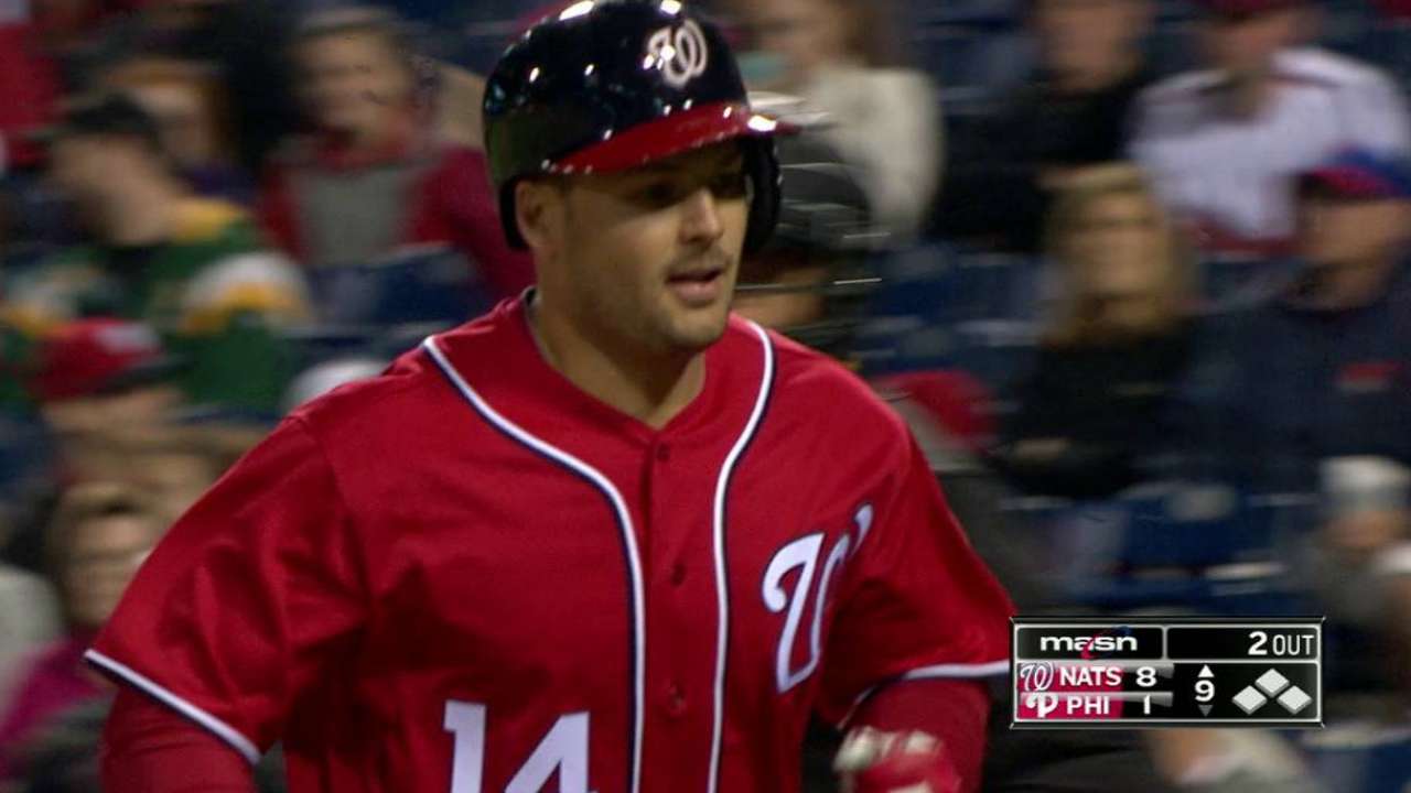 Heisey's solo swat