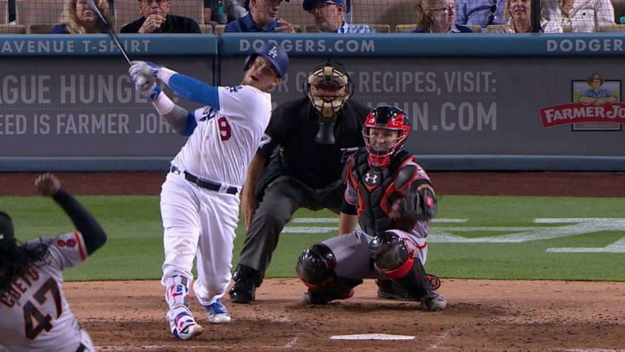 Grandal breaks up perfect game