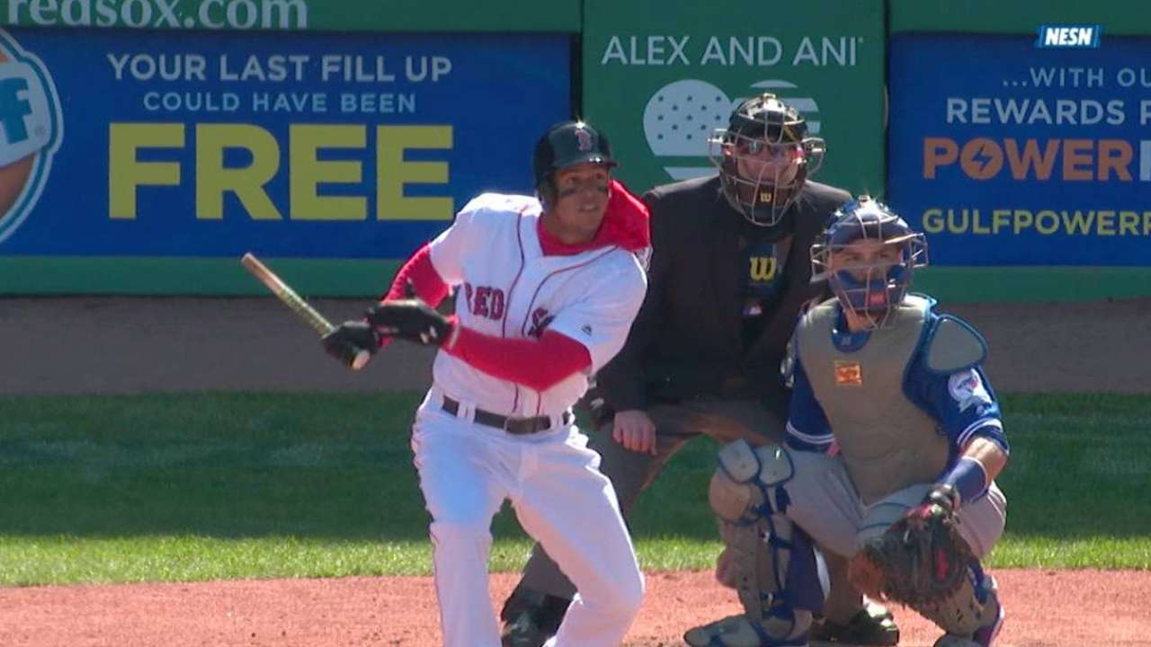 Hernandez's first MLB hit
