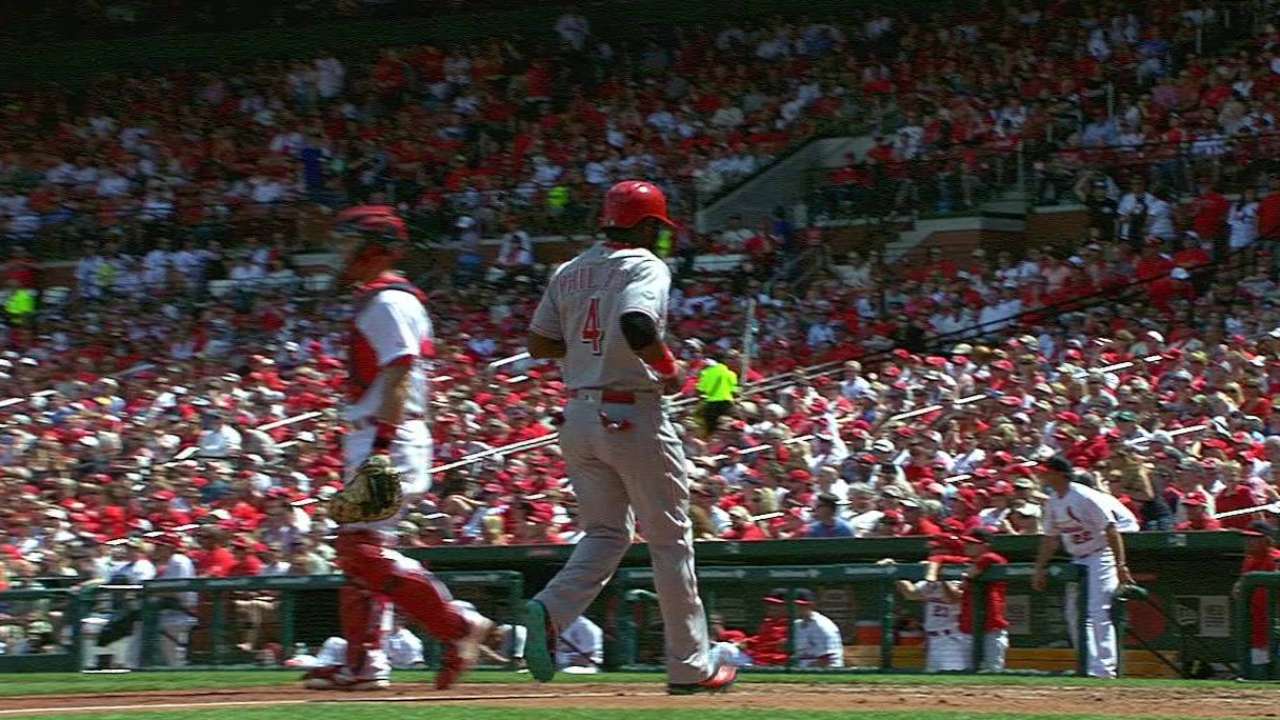Bruce singles, Phillips scores