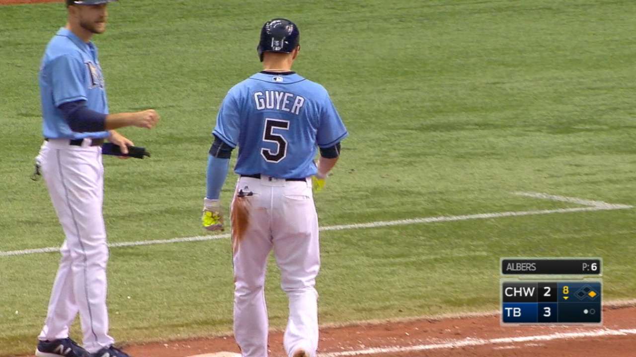 Guyer makes most of platoon with perfect day