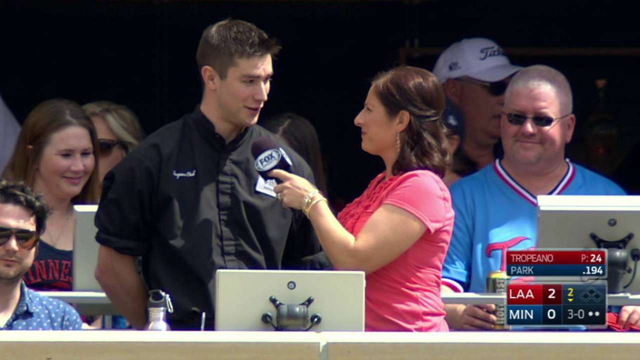 Bartender who caught Park's HR