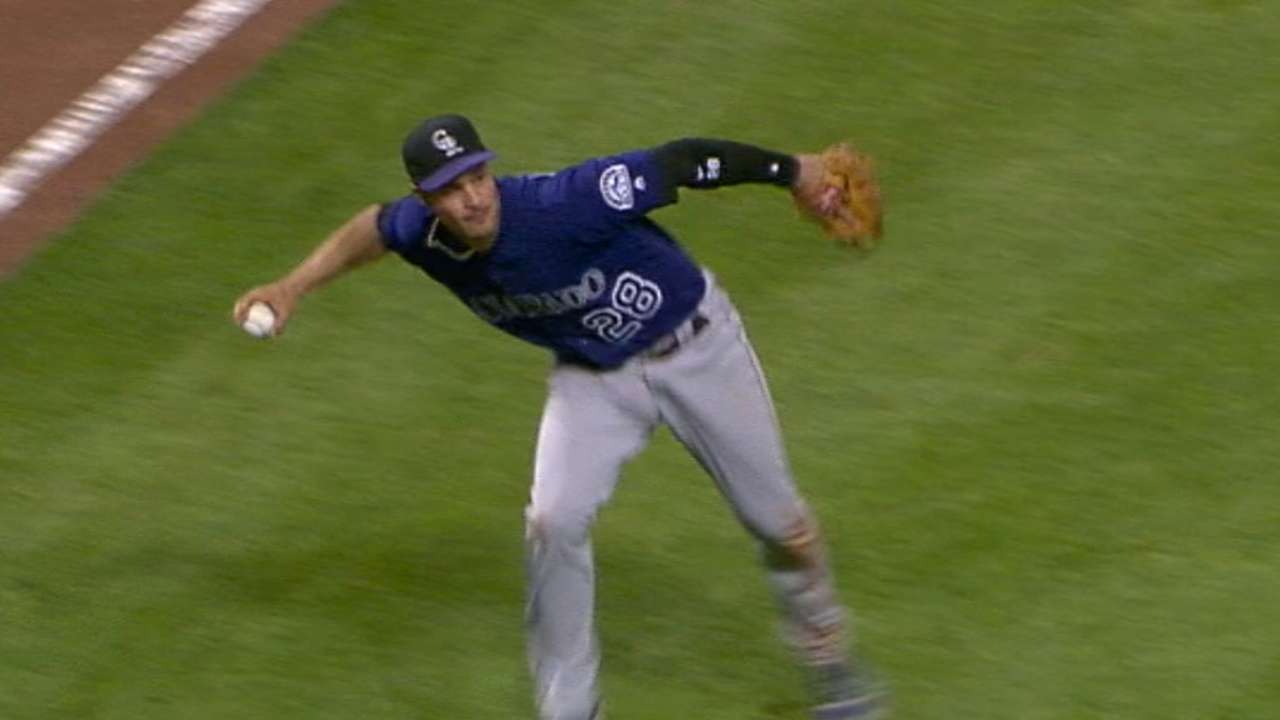 Arenado's barehanded play