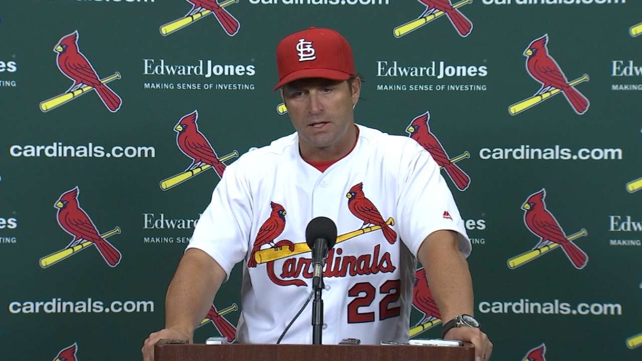 Miscues derail Cards in Leake's solid outing