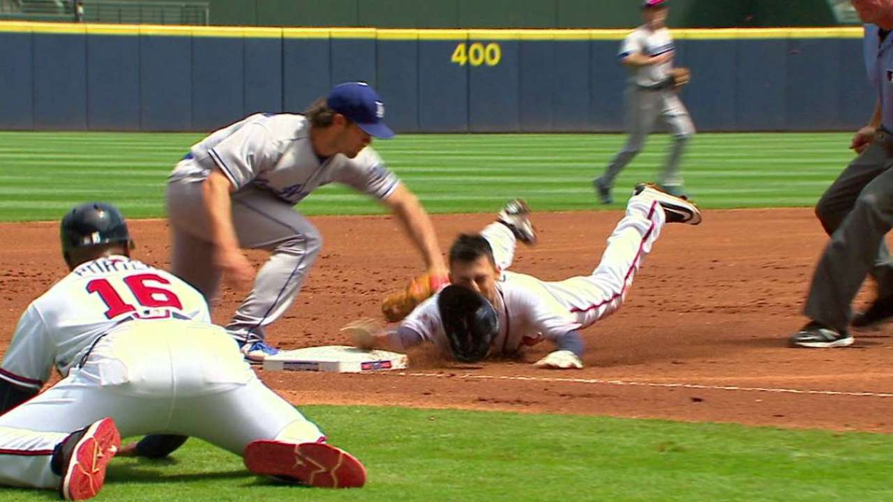 Dodgers throw Castro out