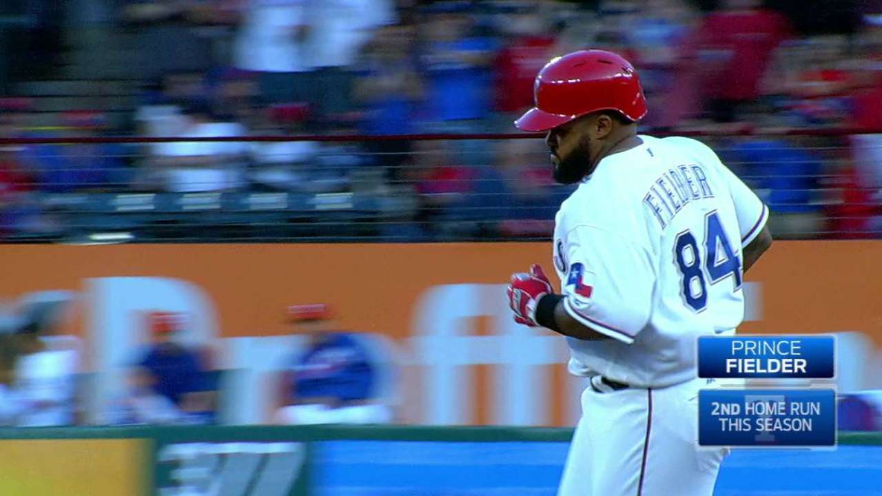 Prince Fielder suena jonrón y Rangers se imponen a Astros