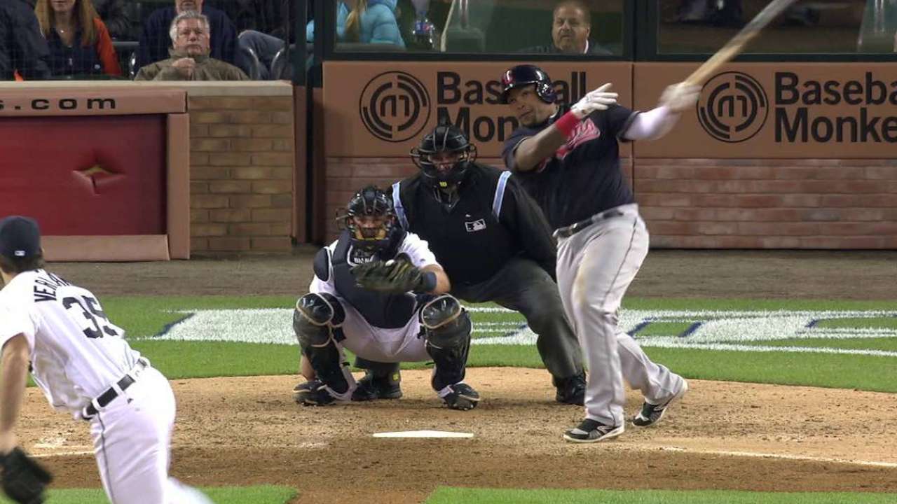Indios vencen a Verlander y Tigres con dos cuadrangulares