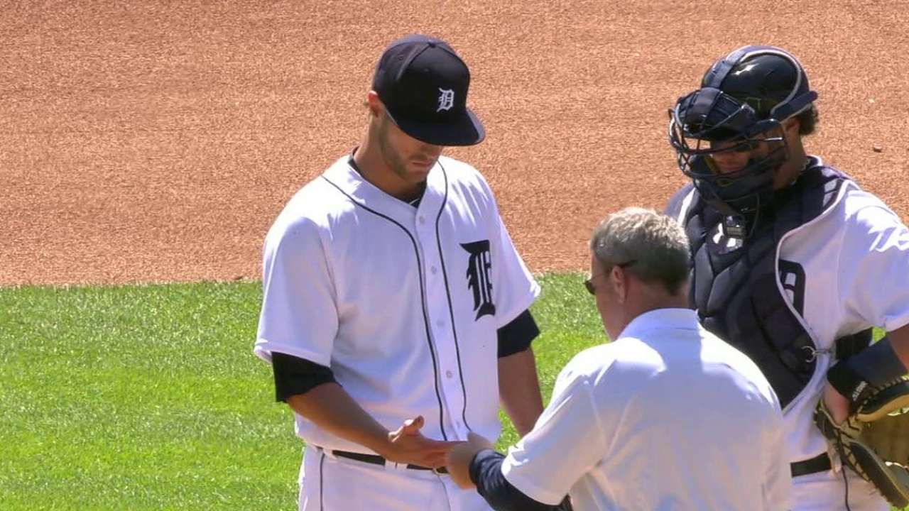 Greene leaves game with blister