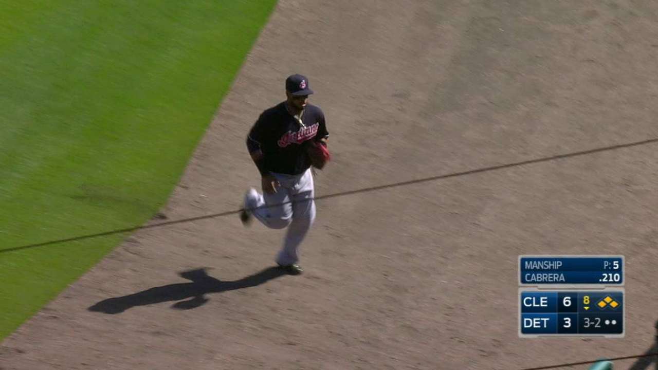 Manship gets out of the jam
