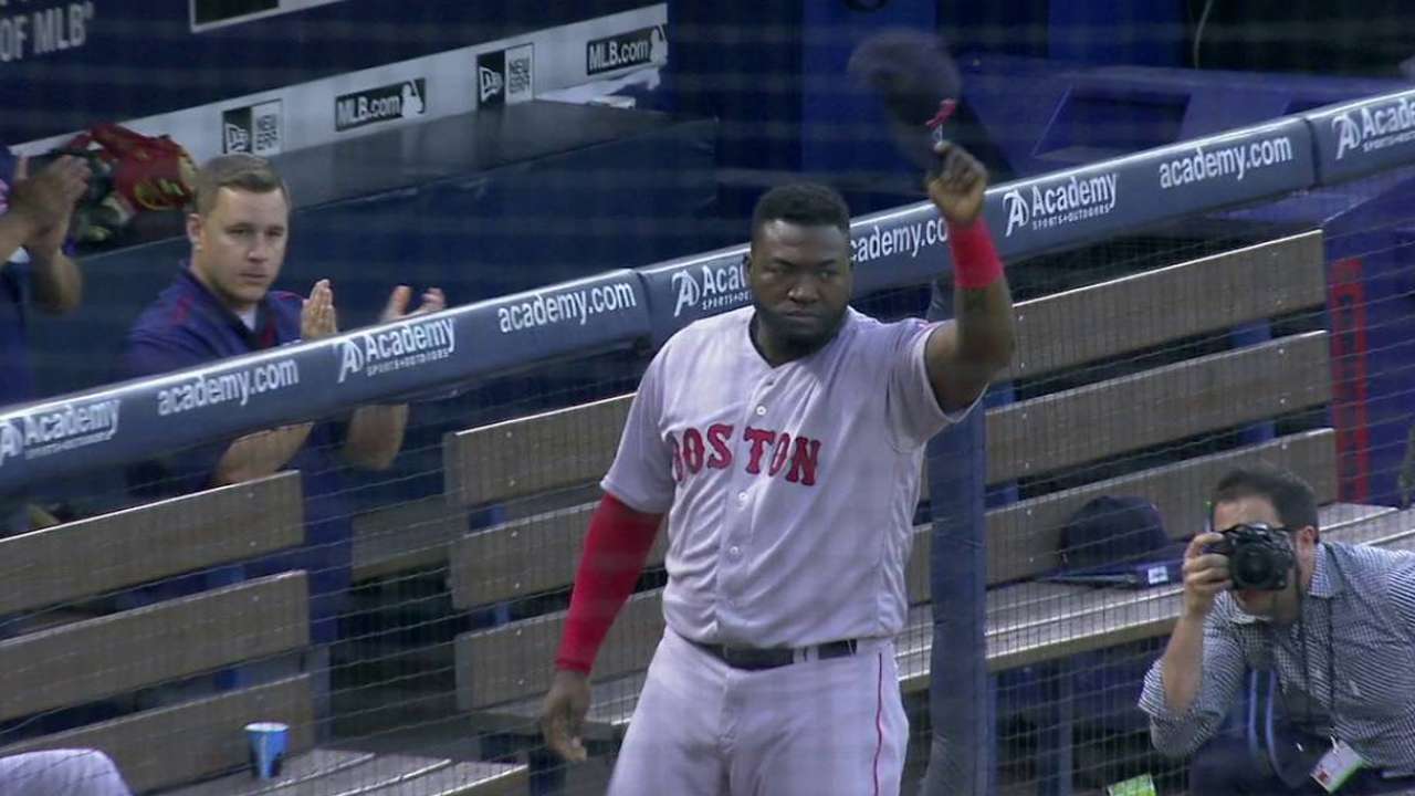 Ortiz receives standing ovation