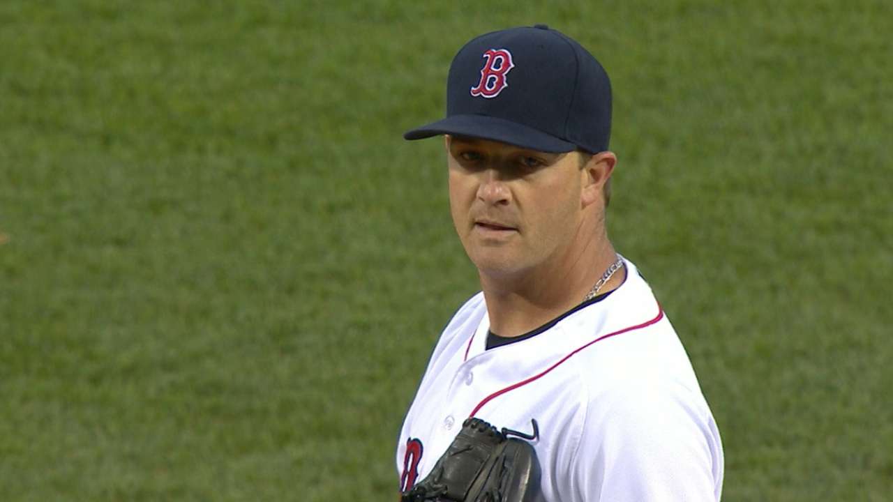Wright fans eight to beat Braves