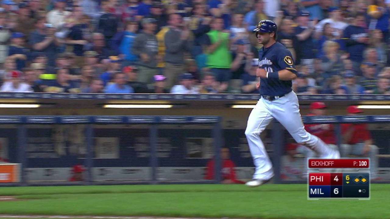 Comfort equals confidence for Brewers' Villar