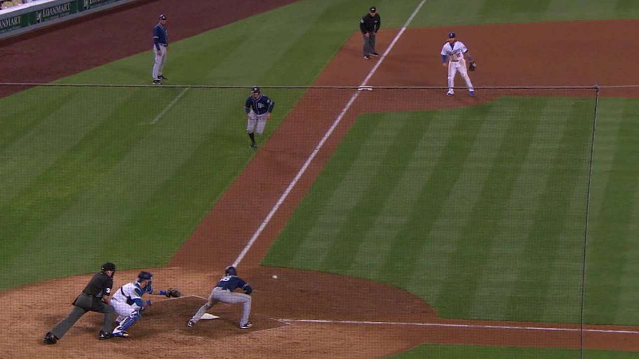 Jankowski's RBI bunt single