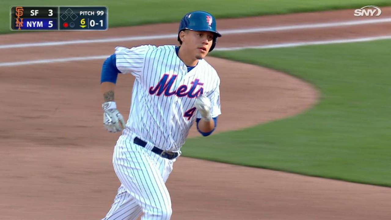 Mets activate Flores from DL, option Reynolds