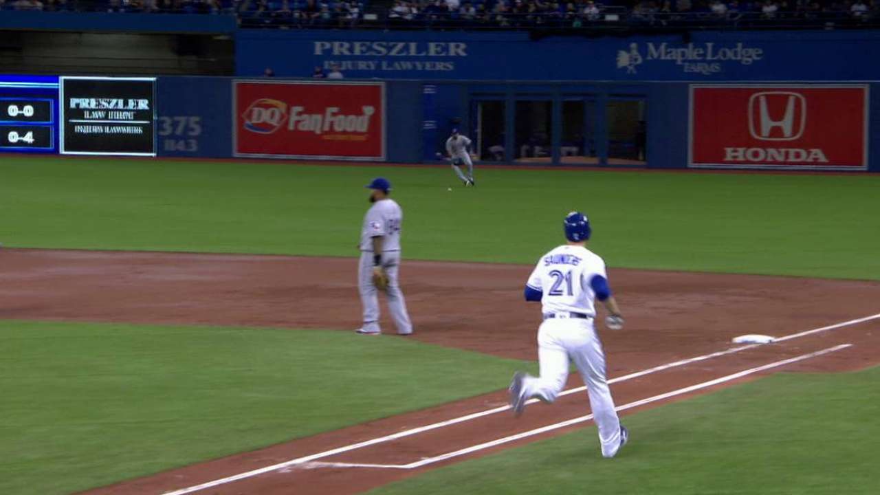 Saunders' RBI single