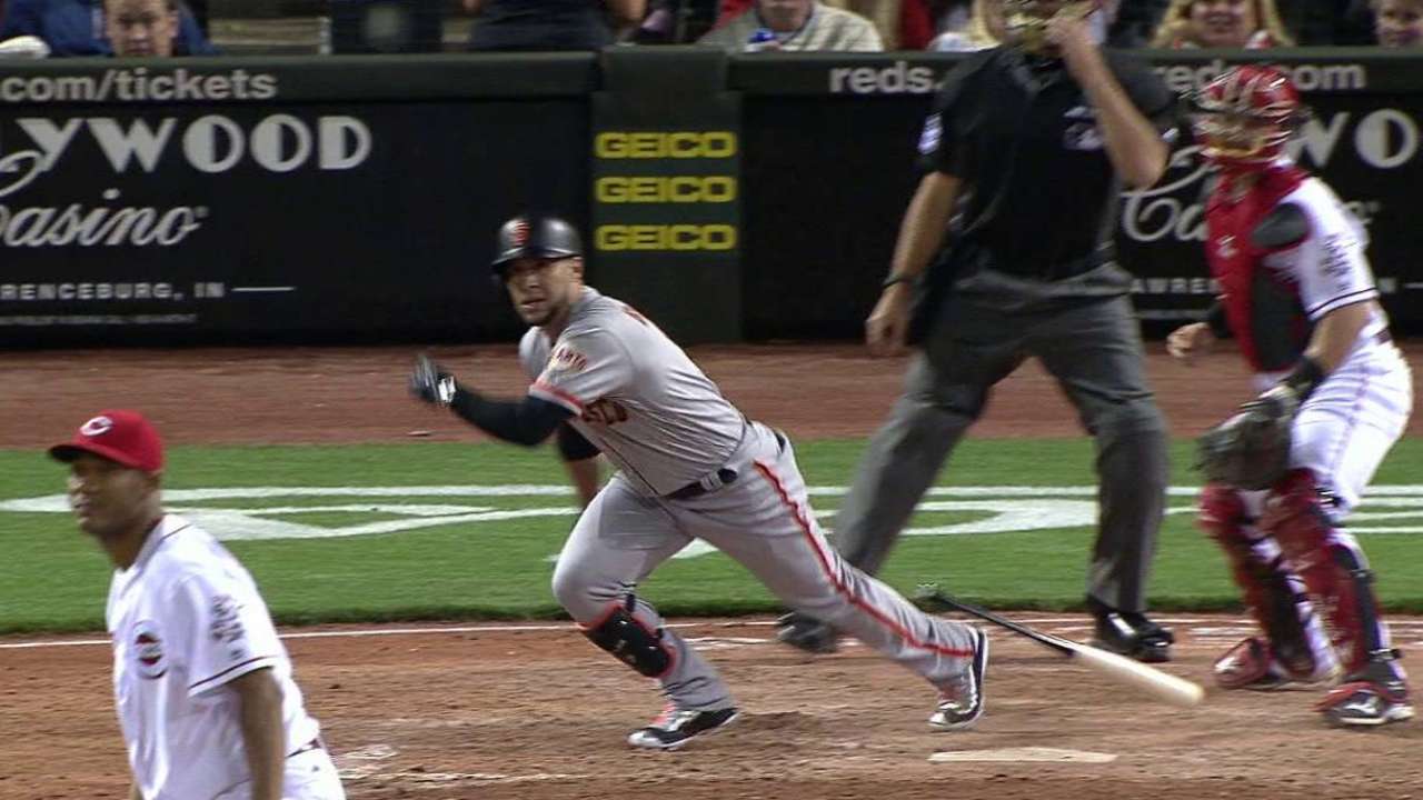 Gigantes rescatan a Johnny Cueto y remontan contra Rojos