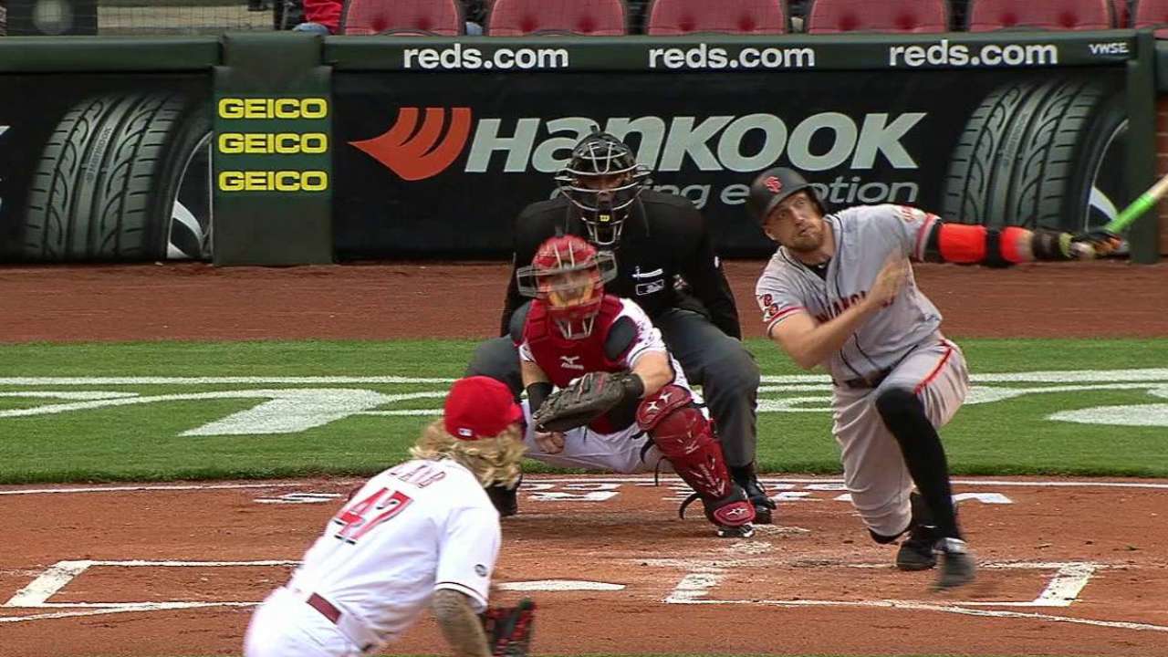 Gigantes remontaron en el octavo inning para vencer a Rojos