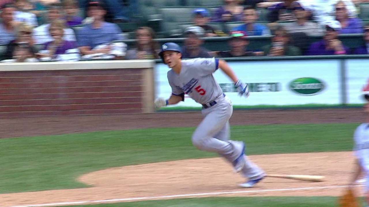 Seager's two-run triple
