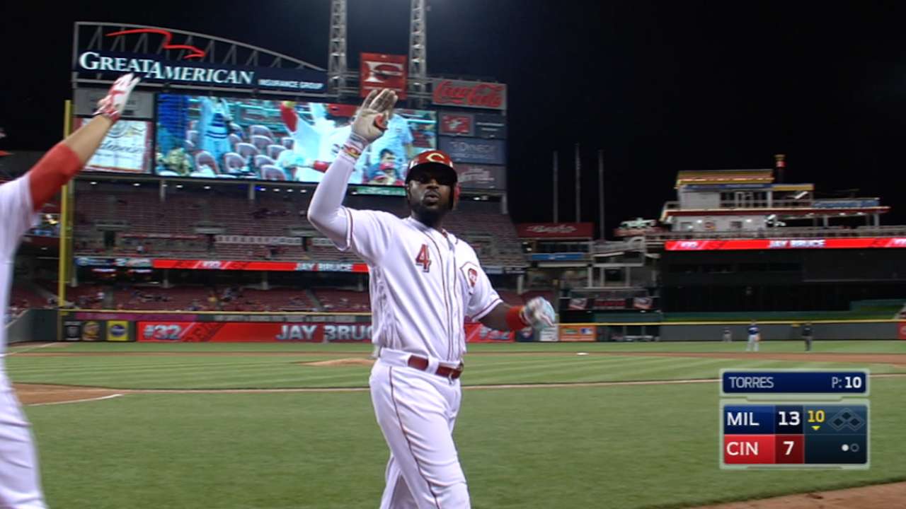 Phillips homers in fourth straight game