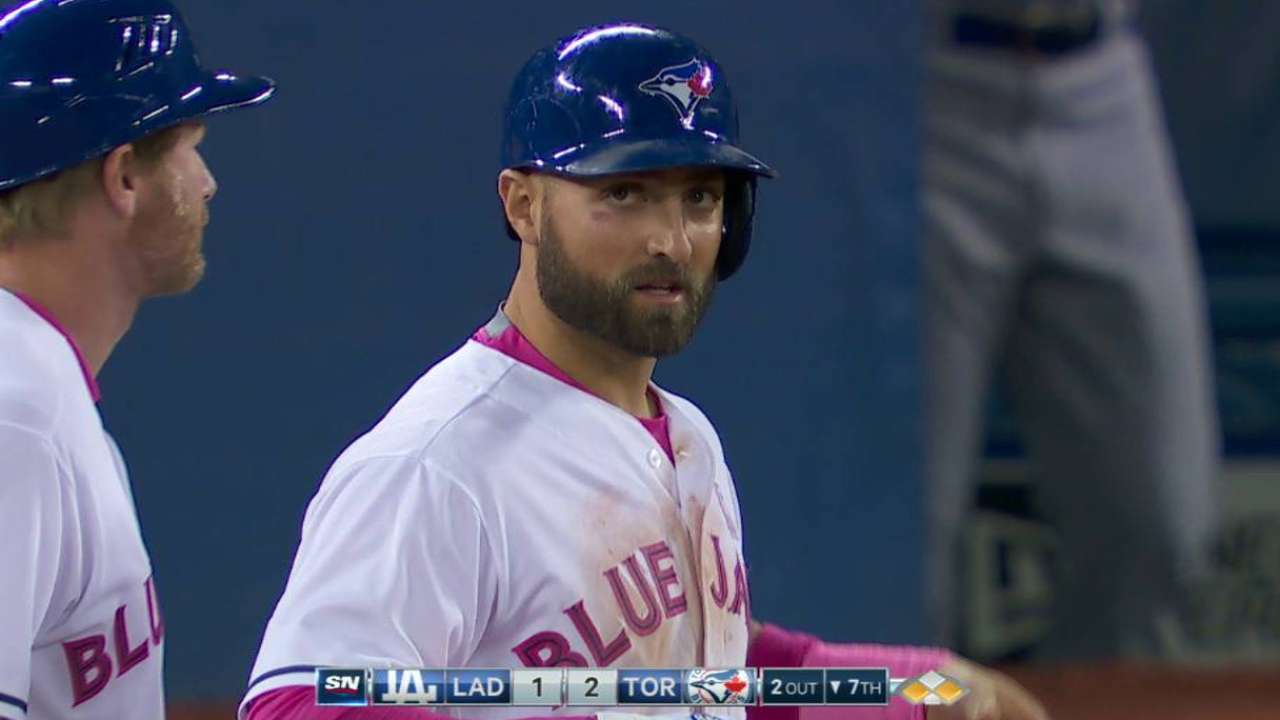 Smoak scores a go-ahead run