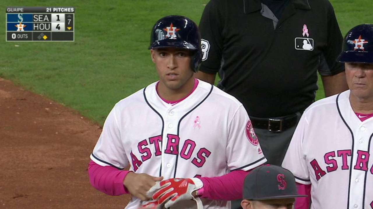 Altuve scores on error