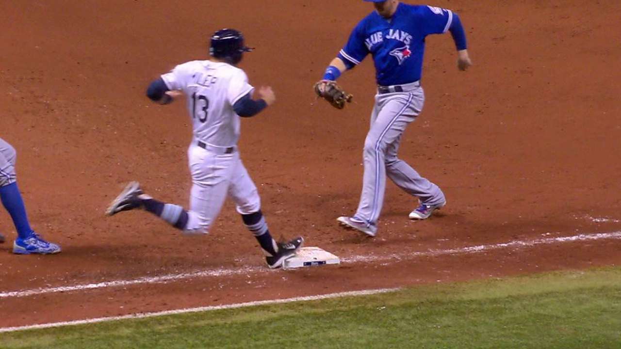 Cecil's struggles resurface in loss to Rays