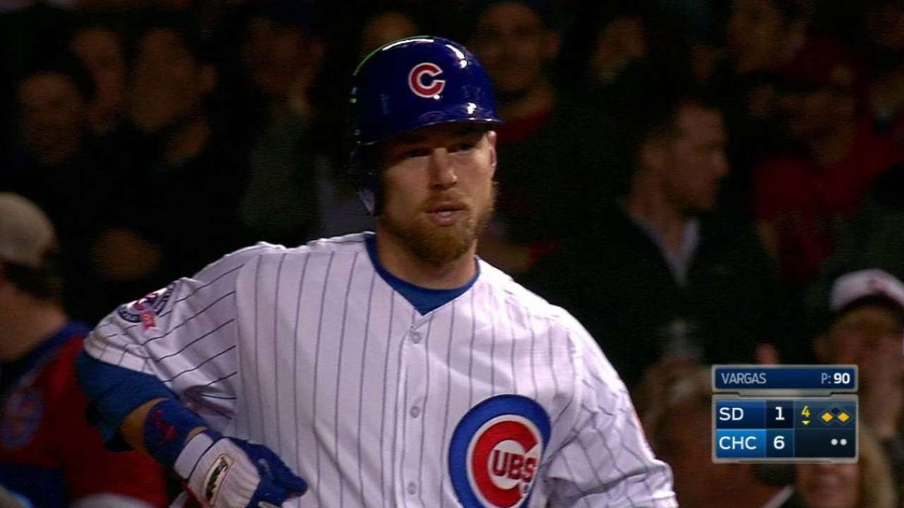 Zobrist, Russell le dan a los Cachorros su 8va victoria en fila
