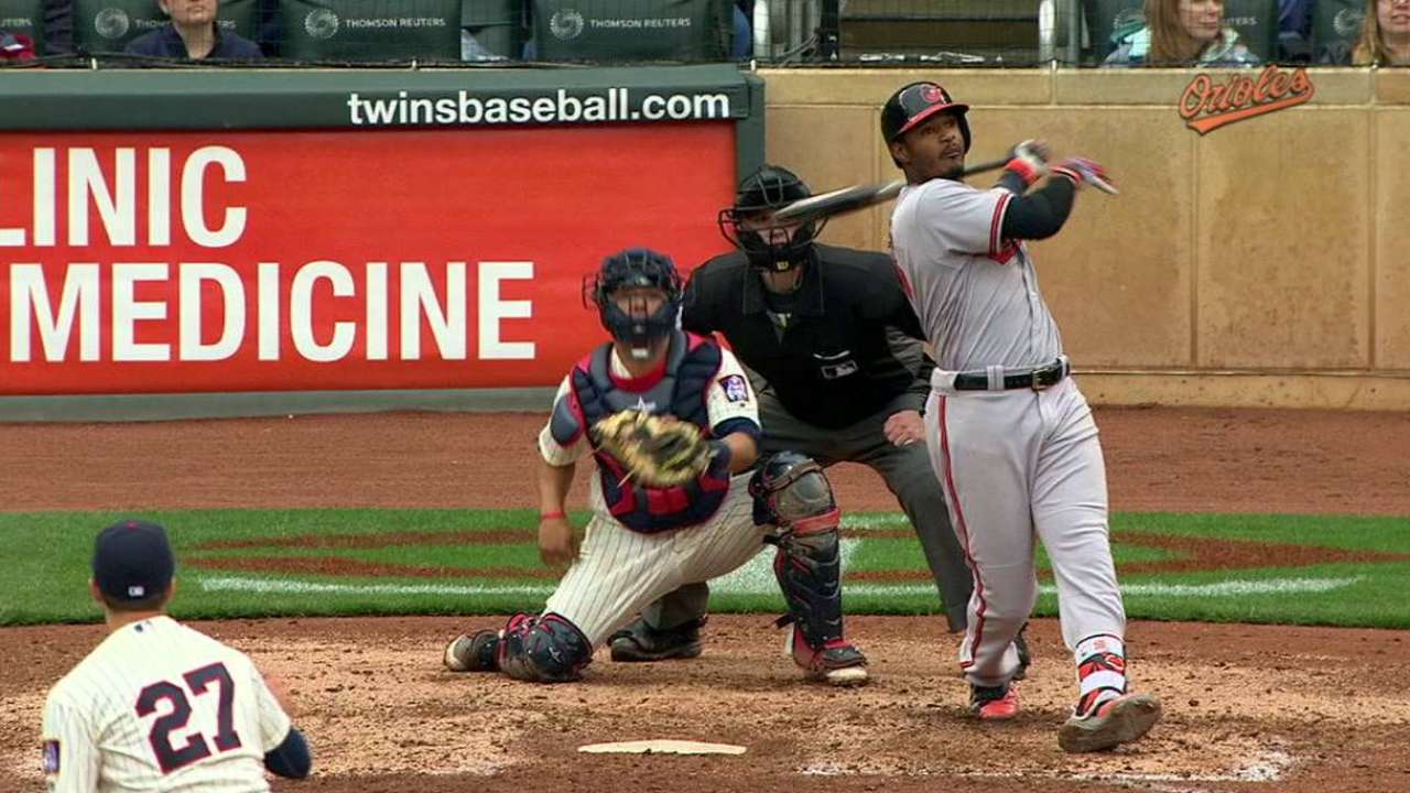Jones' two-run homer