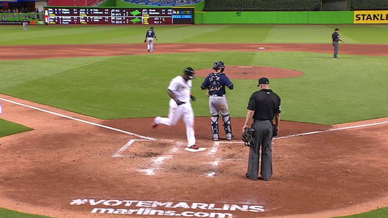 Hechavarria's sacrifice fly