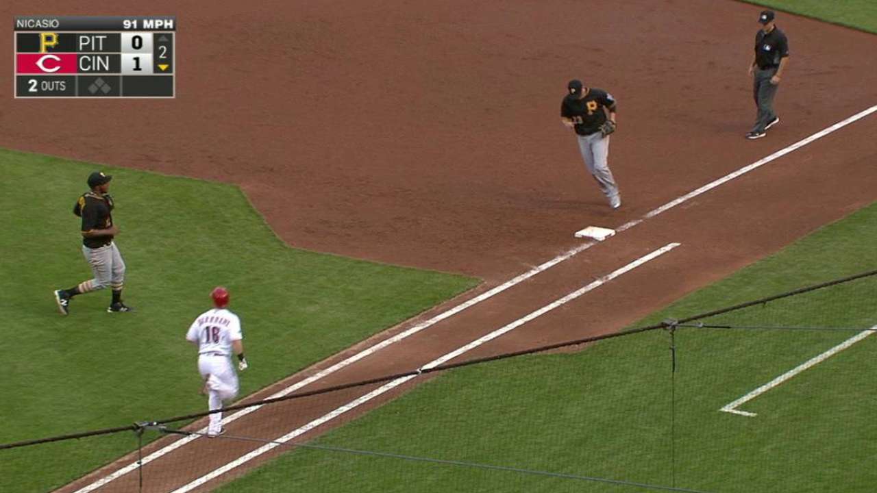 Freese's nice play at first