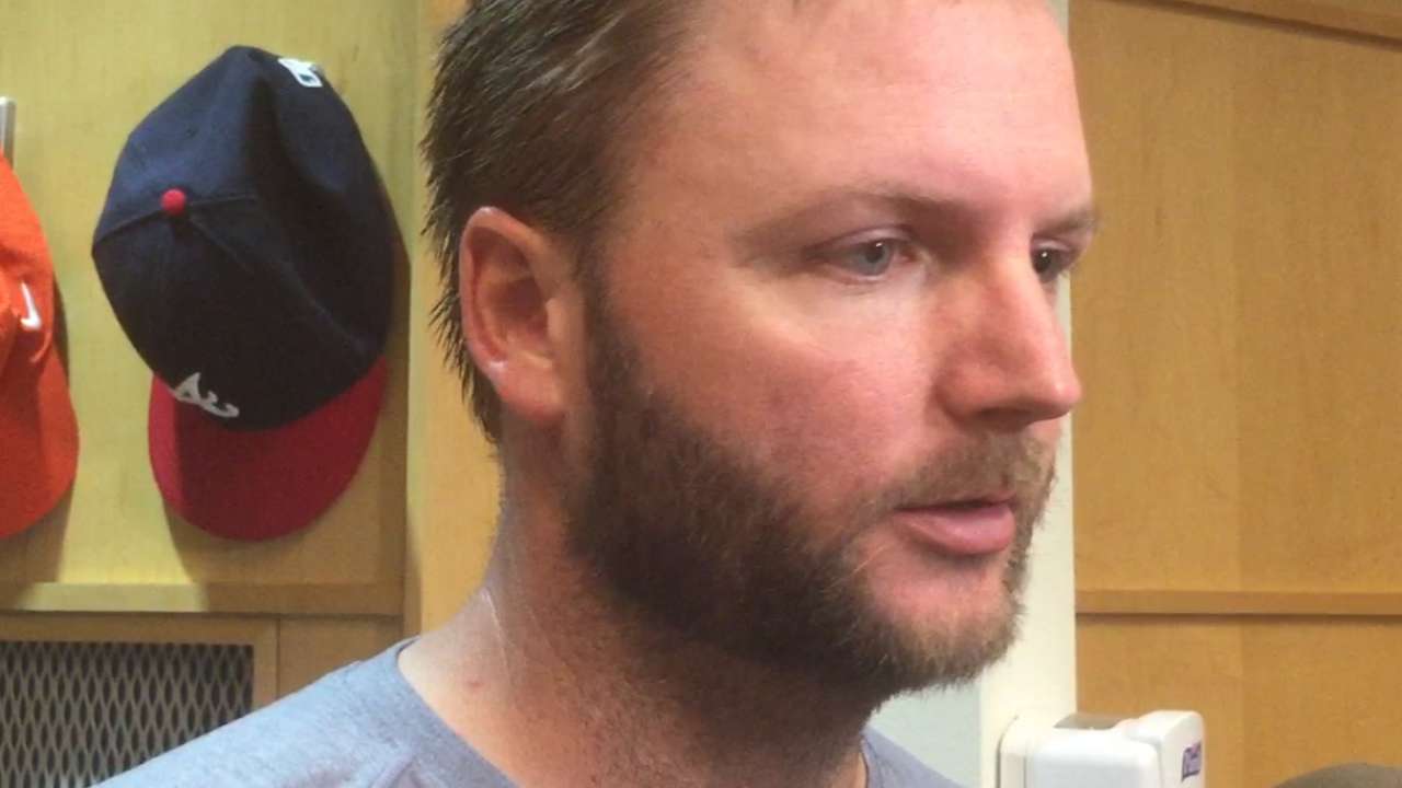 Pierzynski appears in 2,000th game vs. Phils