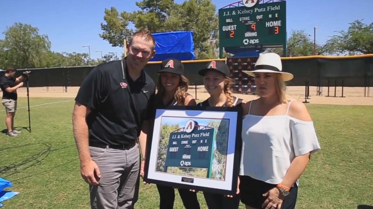 D-backs dedicate softball field to Putz family